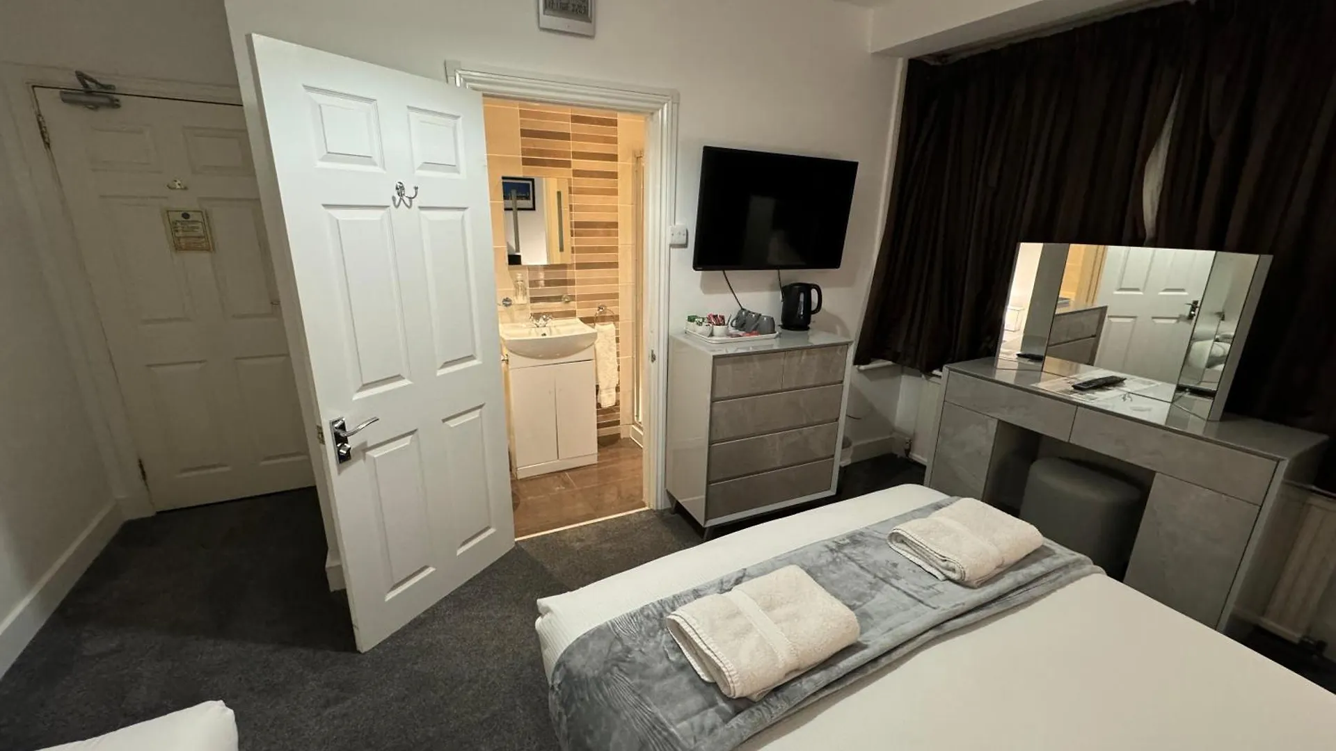 Oakhurst Gatwick B&B Crawley  Reino Unido